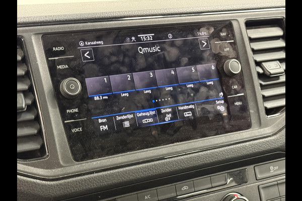 Volkswagen Crafter 35 2.0 TDI L4H3 Dubbele Cabine Automaat Navi Airco Cruise Control Imperiaal&Ladder Trekhaak Volkswagen Crafter 35 2.0 TDI L4H3 Dubbele Cabine Automaat Navi Airco Cruise Control Imperiaal&Ladder Trekhaak