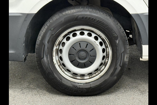 Volkswagen Crafter 35 2.0 TDI L4H3 Dubbele Cabine Automaat Navi Airco Cruise Control Imperiaal&Ladder Trekhaak Volkswagen Crafter 35 2.0 TDI L4H3 Dubbele Cabine Automaat Navi Airco Cruise Control Imperiaal&Ladder Trekhaak