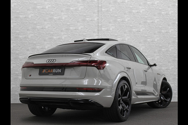 Audi e-tron Sportback S 503pk RS-Seats | 360 Camera | ACC | B&O | Panorama | Luchtvering | Head-Up | Camera-Spiegels | Keyless-Entry | SiamBeige Metallic | Trekhaak | ISO-Glas | 4-Zone Clima | Matrix-LED | Carplay | Rijklaar incl. BOVAG garantie | Black-Optic | Stuur-Verwarming | Sfeerverlichting |