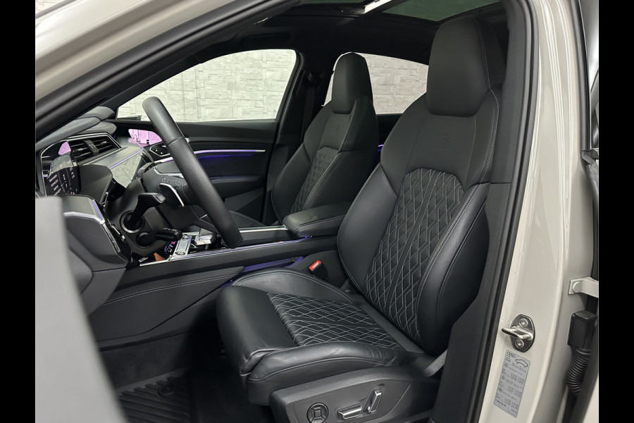 Audi e-tron Sportback S 503pk RS-Seats | 360 Camera | ACC | B&O | Panorama | Luchtvering | Head-Up | Camera-Spiegels | Keyless-Entry | SiamBeige Metallic | Trekhaak | ISO-Glas | 4-Zone Clima | Matrix-LED | Carplay | Rijklaar incl. BOVAG garantie | Black-Optic | Stuur-Verwarming | Sfeerverlichting |