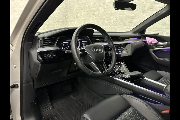 Audi e-tron Sportback S 503pk RS-Seats | 360 Camera | ACC | B&O | Panorama | Luchtvering | Head-Up | Camera-Spiegels | Keyless-Entry | SiamBeige Metallic | Trekhaak | ISO-Glas | 4-Zone Clima | Matrix-LED | Carplay | Rijklaar incl. BOVAG garantie | Black-Optic | Stuur-Verwarming | Sfeerverlichting |