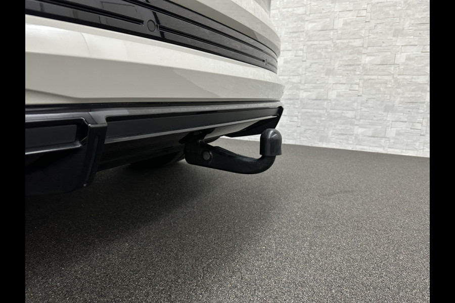 Audi e-tron Sportback S 503pk RS-Seats | 360 Camera | ACC | B&O | Panorama | Luchtvering | Head-Up | Camera-Spiegels | Keyless-Entry | SiamBeige Metallic | Trekhaak | ISO-Glas | 4-Zone Clima | Matrix-LED | Carplay | Rijklaar incl. BOVAG garantie | Black-Optic | Stuur-Verwarming | Sfeerverlichting |