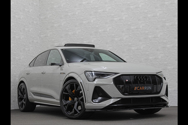 Audi e-tron Sportback S 503pk RS-Seats | 360 Camera | ACC | B&O | Panorama | Luchtvering | Head-Up | Camera-Spiegels | Keyless-Entry | SiamBeige Metallic | Trekhaak | ISO-Glas | 4-Zone Clima | Matrix-LED | Carplay | Rijklaar incl. BOVAG garantie | Black-Optic | Stuur-Verwarming | Sfeerverlichting |