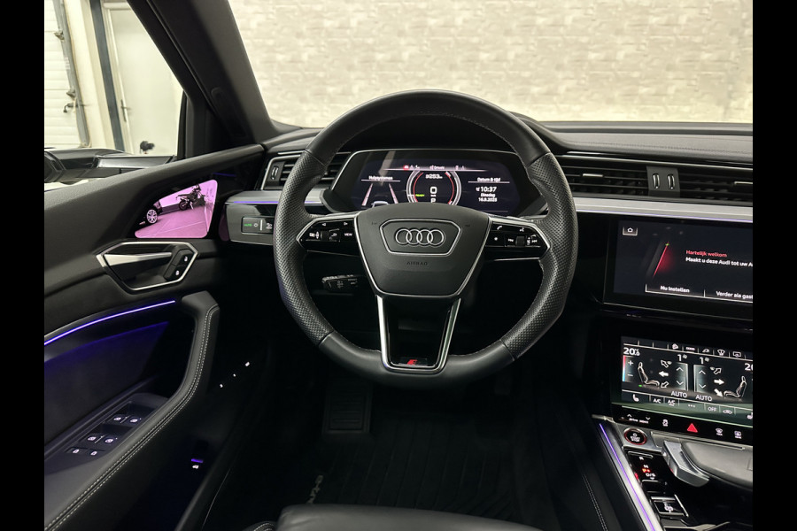 Audi e-tron Sportback S 503pk RS-Seats | 360 Camera | ACC | B&O | Panorama | Luchtvering | Head-Up | Camera-Spiegels | Keyless-Entry | SiamBeige Metallic | Trekhaak | ISO-Glas | 4-Zone Clima | Matrix-LED | Carplay | Rijklaar incl. BOVAG garantie | Black-Optic | Stuur-Verwarming | Sfeerverlichting |