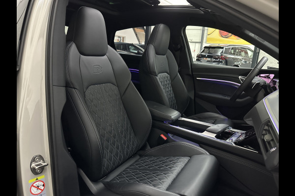Audi e-tron Sportback S 503pk RS-Seats | 360 Camera | ACC | B&O | Panorama | Luchtvering | Head-Up | Camera-Spiegels | Keyless-Entry | SiamBeige Metallic | Trekhaak | ISO-Glas | 4-Zone Clima | Matrix-LED | Carplay | Rijklaar incl. BOVAG garantie | Black-Optic | Stuur-Verwarming | Sfeerverlichting |