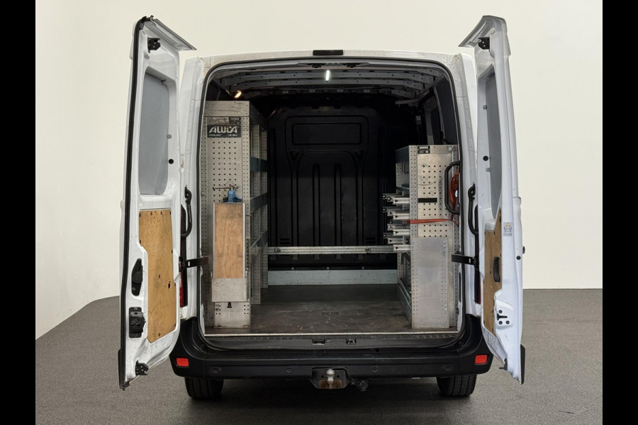 Renault Master 135pk L1H1 Navigatie Cruise control Trekhaak parkeersensoren Euro6