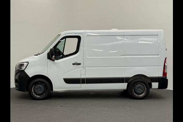 Renault Master 135pk L1H1 Navigatie Cruise control Trekhaak parkeersensoren Euro6