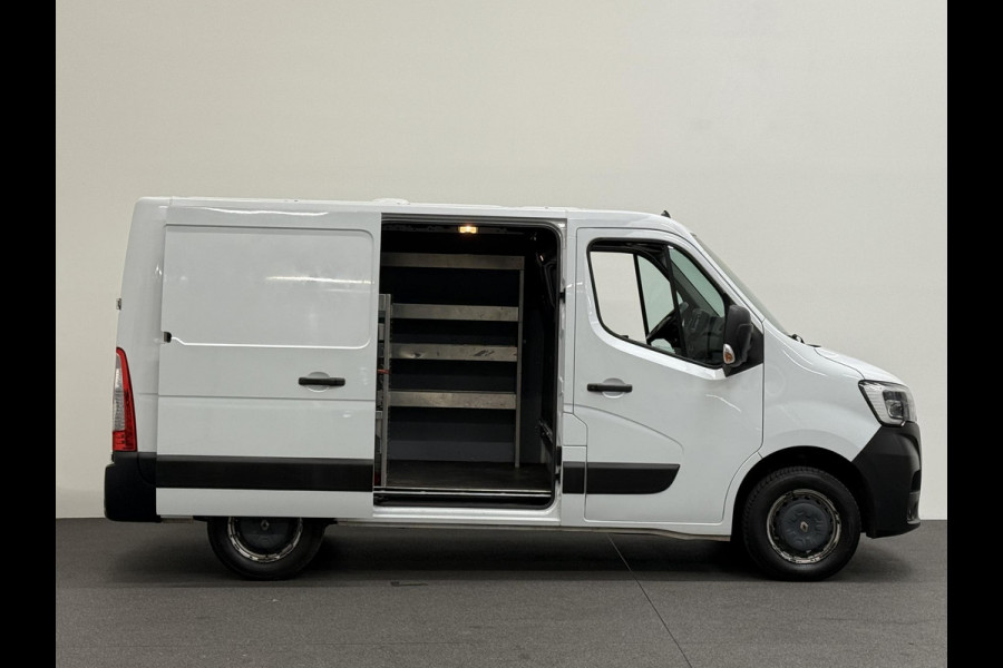 Renault Master 135pk L1H1 Navigatie Cruise control Trekhaak parkeersensoren Euro6