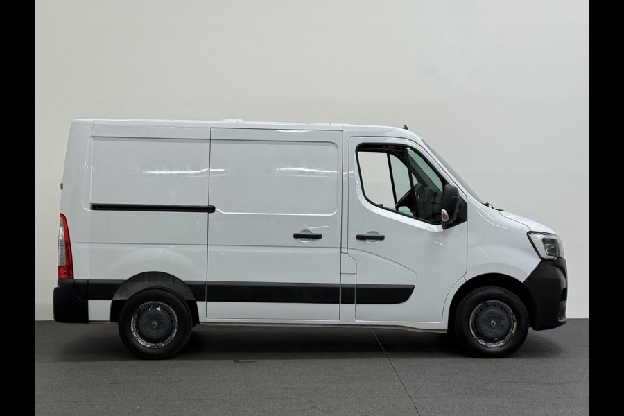 Renault Master 135pk L1H1 Navigatie Cruise control Trekhaak parkeersensoren Euro6