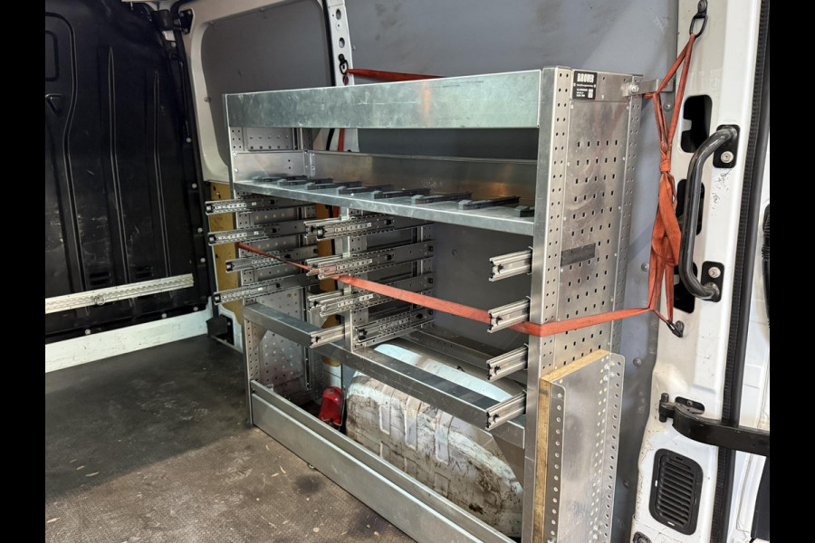 Renault Master 135pk L1H1 Navigatie Cruise control Trekhaak parkeersensoren Euro6