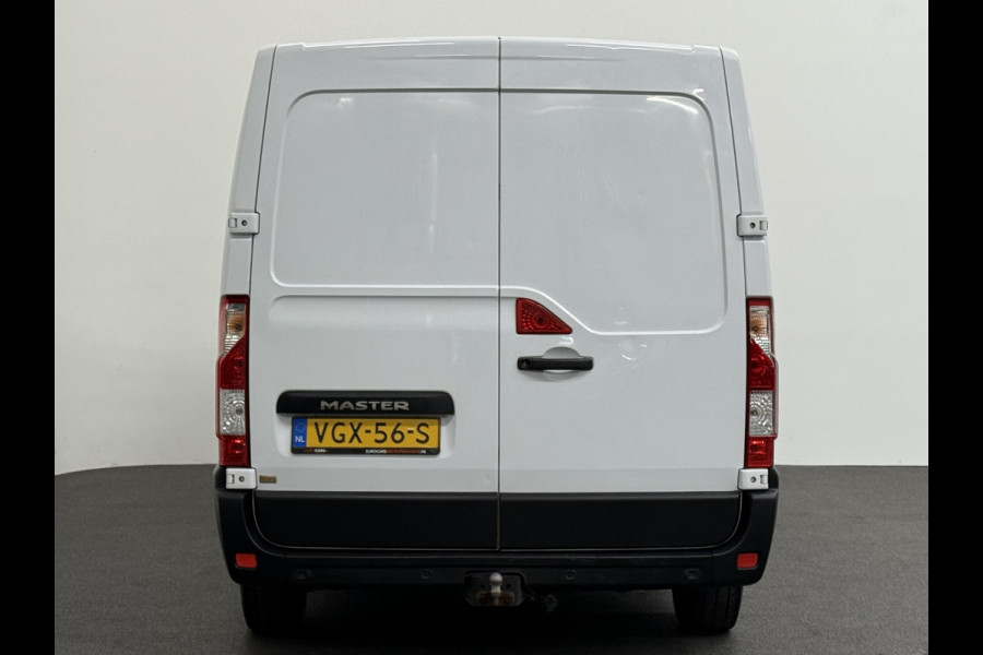 Renault Master 135pk L1H1 Navigatie Cruise control Trekhaak parkeersensoren Euro6
