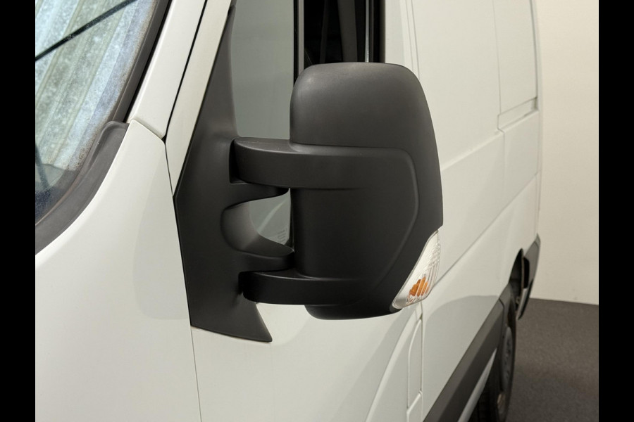 Renault Master 135pk L1H1 Navigatie Cruise control Trekhaak parkeersensoren Euro6