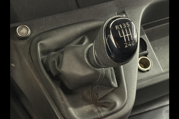 Renault Master 135pk L1H1 Navigatie Cruise control Trekhaak parkeersensoren Euro6