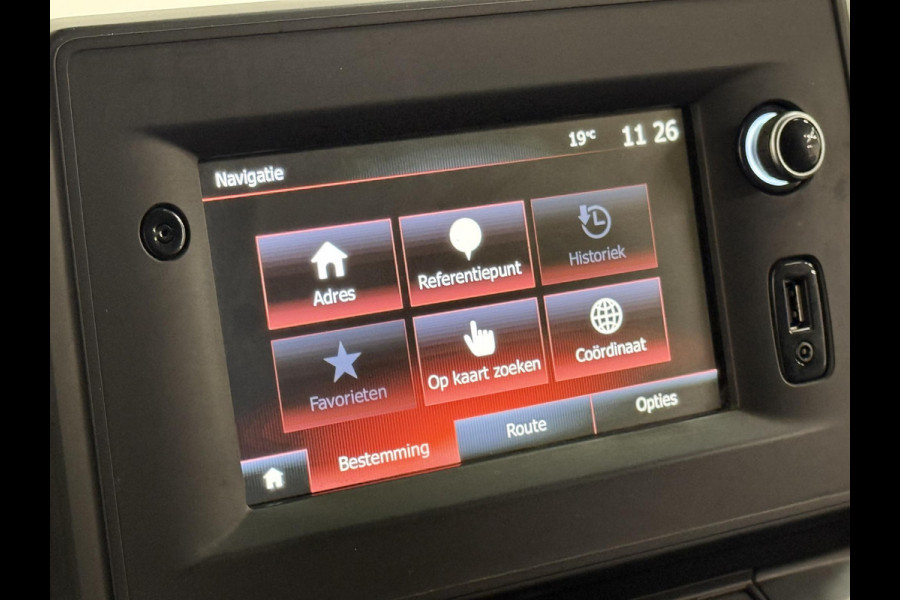 Renault Master 135pk L1H1 Navigatie Cruise control Trekhaak parkeersensoren Euro6