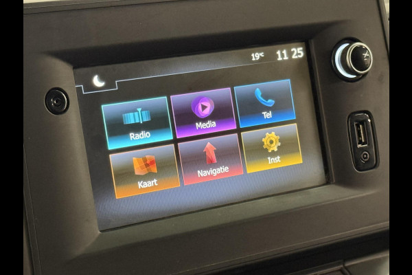 Renault Master 135pk L1H1 Navigatie Cruise control Trekhaak parkeersensoren Euro6