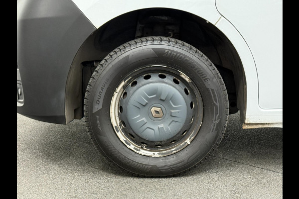 Renault Master 135pk L1H1 Navigatie Cruise control Trekhaak parkeersensoren Euro6