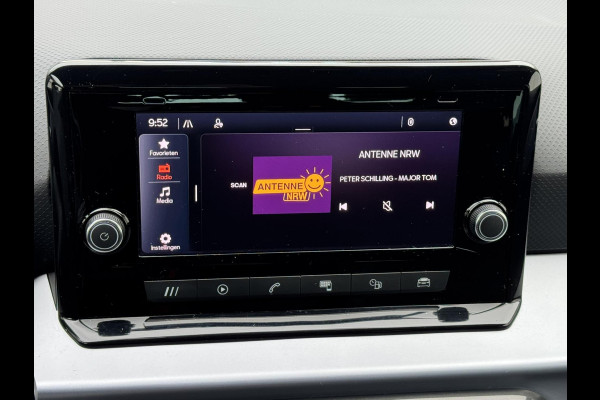 Seat Arona 1.0 TSI FR Business Connect Adaptive Cruise Climate control Full LED Apple Carplay Parkeersensor achter