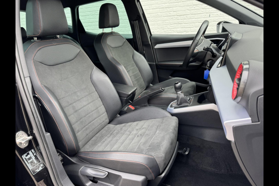Seat Arona 1.0 TSI FR Business Connect Adaptive Cruise Climate control Full LED Apple Carplay Parkeersensor achter
