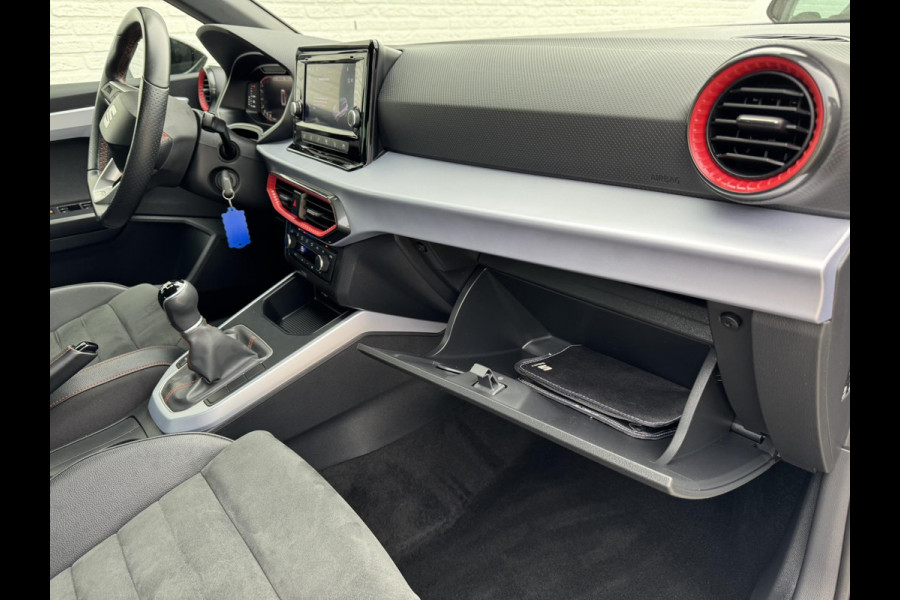 Seat Arona 1.0 TSI FR Business Connect Adaptive Cruise Climate control Full LED Apple Carplay Parkeersensor achter