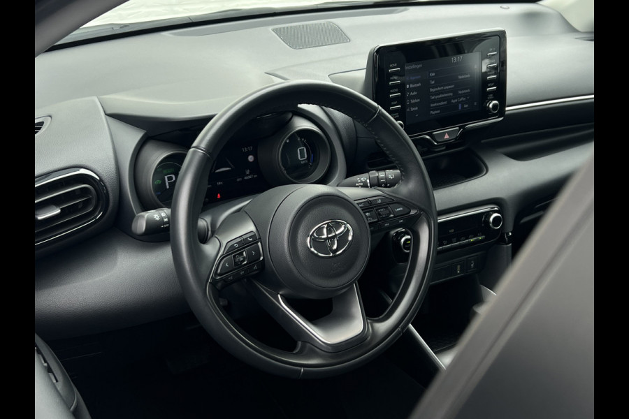 Toyota Yaris 1.5 Hybrid Team D | Navi | Carplay | Keyless | Camera