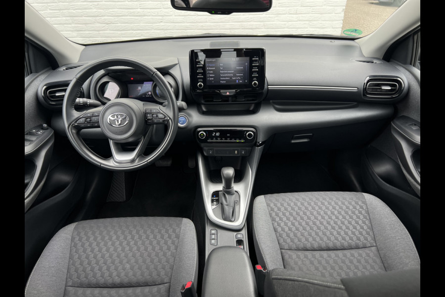 Toyota Yaris 1.5 Hybrid Team D | Navi | Carplay | Keyless | Camera