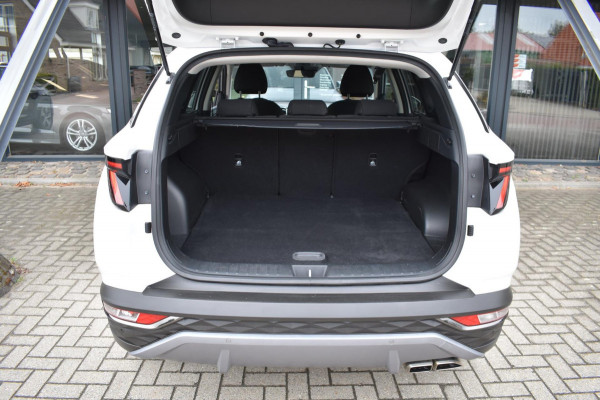 Hyundai Tucson 1.6 T-GDI HEV CAMERA | STOELVERWARMING | DEALER ONDERHOUDEN | APPLE CARPLAY | ANDROID AUTO | ADAPT. CRUISE CONTROLE Hyundai Tucson 1.6 T-GDI HEV CAMERA | STOELVERWARMING | DEALER ONDERHOUDEN | APPLE CARPLAY | ANDROID AUTO | ADAPT. CRUISE CONTROLE
