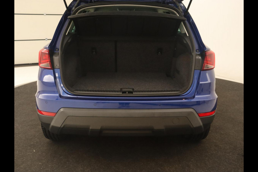 Seat Arona 1.0 TSI Style Business Intense Plus | Carplay | Camera | Adaptive cruise | Climate control | Stoelverwarming | Navigatie | Full LED | Virtual Cockpit | Getint glas