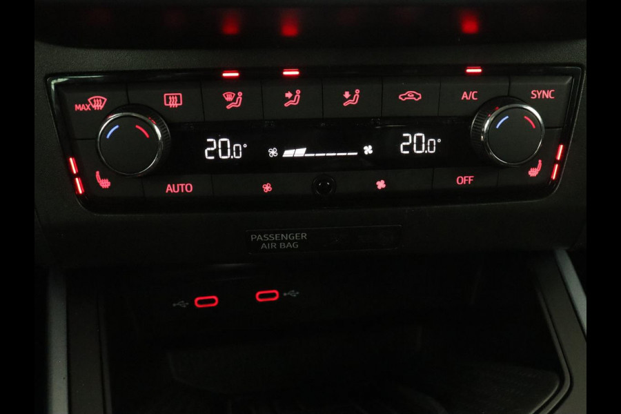 Seat Arona 1.0 TSI Style Business Intense Plus | Carplay | Camera | Adaptive cruise | Climate control | Stoelverwarming | Navigatie | Full LED | Virtual Cockpit | Getint glas