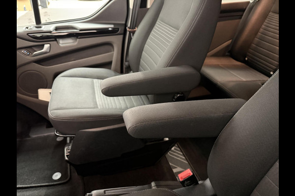 Ford Transit Custom 300 2.0 TDCI L2H1 Limited Dubbele cabine Navi Airco 2 Schuifdeuren Trekhaak PDC Camera Carplay DAB Ford Transit Custom 300 2.0 TDCI L2H1 Limited Dubbele cabine Navi Airco 2 Schuifdeuren Trekhaak PDC Camera Carplay DAB