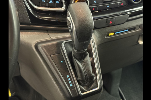 Ford Transit Custom 300 2.0 TDCI L2H1 Limited Dubbele cabine Navi Airco 2 Schuifdeuren Trekhaak PDC Camera Carplay DAB Ford Transit Custom 300 2.0 TDCI L2H1 Limited Dubbele cabine Navi Airco 2 Schuifdeuren Trekhaak PDC Camera Carplay DAB