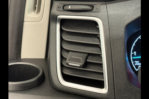 Ford Transit Custom 300 2.0 TDCI L2H1 Limited Dubbele cabine Navi Airco 2 Schuifdeuren Trekhaak PDC Camera Carplay DAB Ford Transit Custom 300 2.0 TDCI L2H1 Limited Dubbele cabine Navi Airco 2 Schuifdeuren Trekhaak PDC Camera Carplay DAB