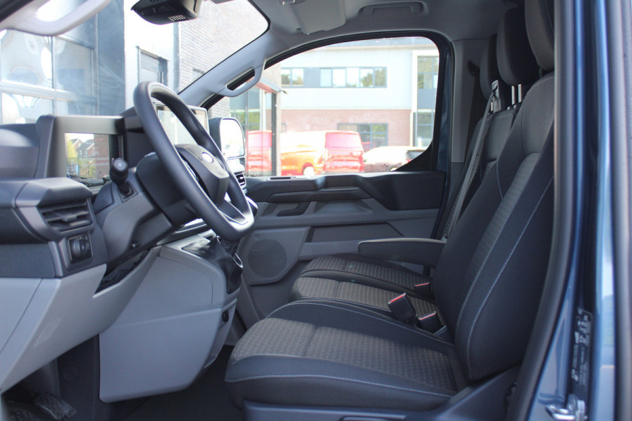Ford Transit Custom 320 2.0 TDCI L2H1 Trend 136pk - 2x Schuifdeur - Carplay - Android - Camera - Trekhaak - Stoelverwarming -70l tank - Rijklaar
