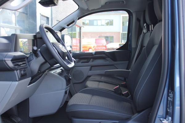 Ford Transit Custom 320 2.0 TDCI L2H1 Trend 136pk - 2x Schuifdeur - Carplay - Android - Camera - Trekhaak - Stoelverwarming -70l tank - Rijklaar
