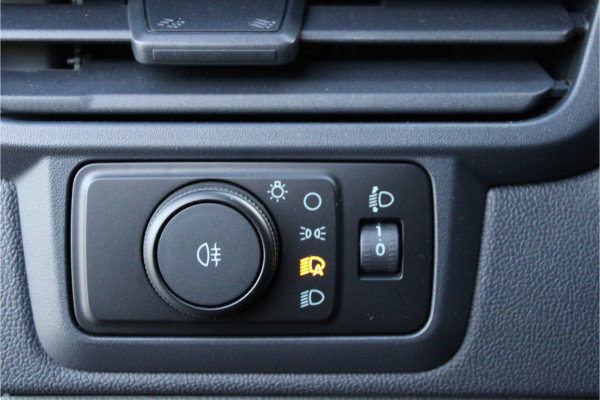 Ford Transit Custom 320 2.0 TDCI L2H1 Trend 136pk - 2x Schuifdeur - Carplay - Android - Camera - Trekhaak - Stoelverwarming -70l tank - Rijklaar