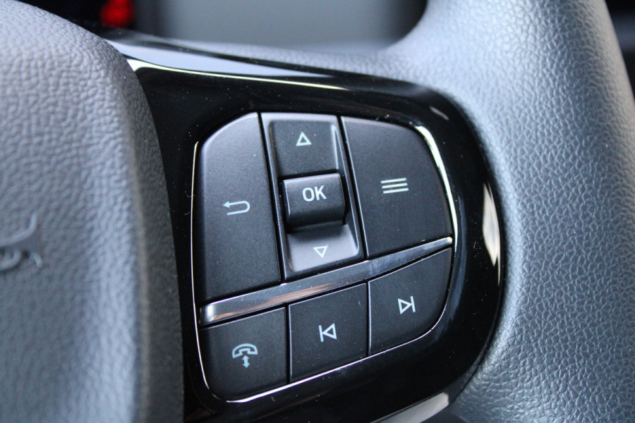 Ford Transit Custom 320 2.0 TDCI L2H1 Trend 136pk - 2x Schuifdeur - Carplay - Android - Camera - Trekhaak - Stoelverwarming -70l tank - Rijklaar