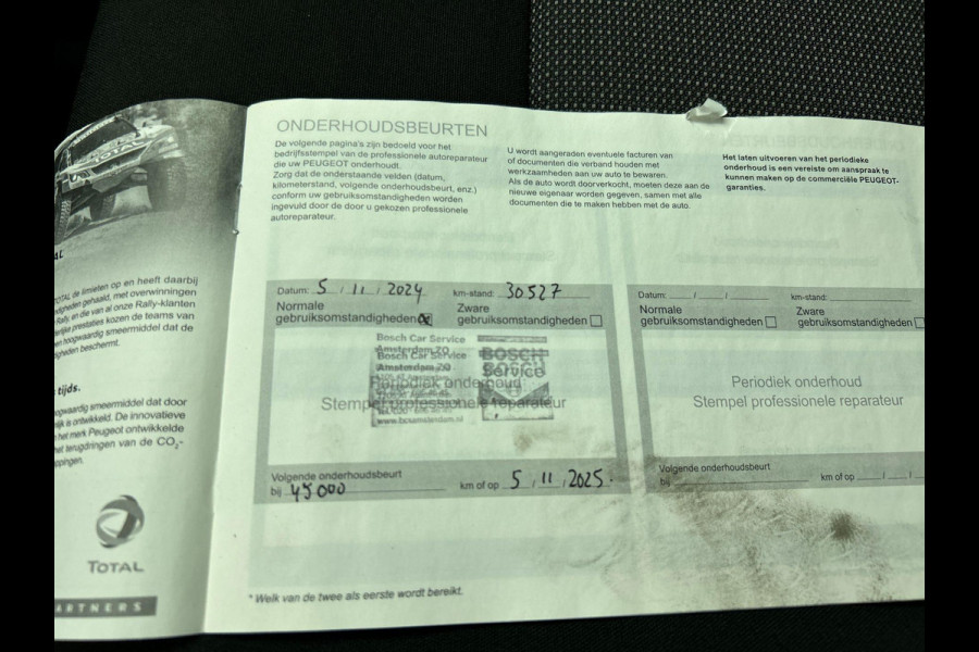 Peugeot Expert 1.5 BlueHDI 100 Standard Premium Airco Cruise Control Trekhaak 2-zits Peugeot Expert 1.5 BlueHDI 100 Standard Premium Airco Cruise Control Trekhaak 2-zits