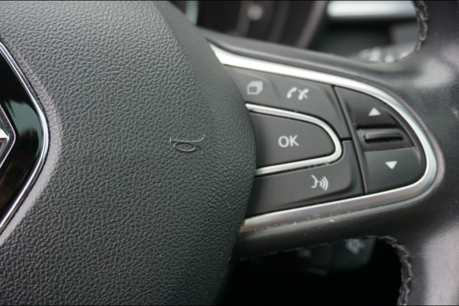Renault Kadjar 140PK Limited CAMERA | TREKHAAK | KEYLESS | STOELVERW. | PANO!