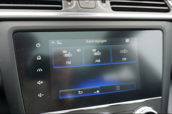 Renault Kadjar 140PK Limited CAMERA | TREKHAAK | KEYLESS | STOELVERW. | PANO!