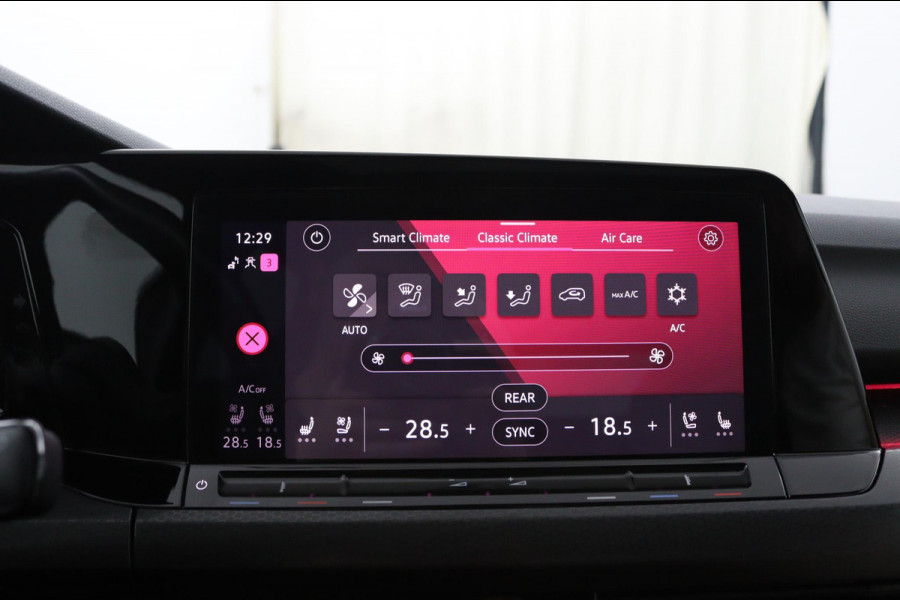 Volkswagen Golf GTI*PANO*LEDER*STOEL VENT.*H/K*ELEK.HAAK*ACC*CAM* Volkswagen Golf GTI*PANO*LEDER*STOEL VENT.*H/K*ELEK.HAAK*ACC*CAM*