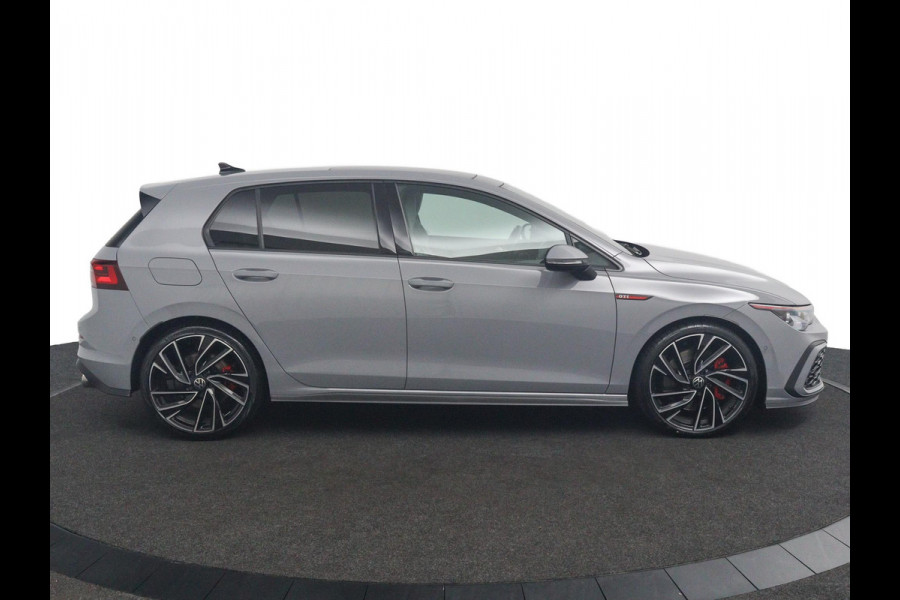 Volkswagen Golf GTI*PANO*LEDER*STOEL VENT.*H/K*ELEK.HAAK*ACC*CAM* Volkswagen Golf GTI*PANO*LEDER*STOEL VENT.*H/K*ELEK.HAAK*ACC*CAM*