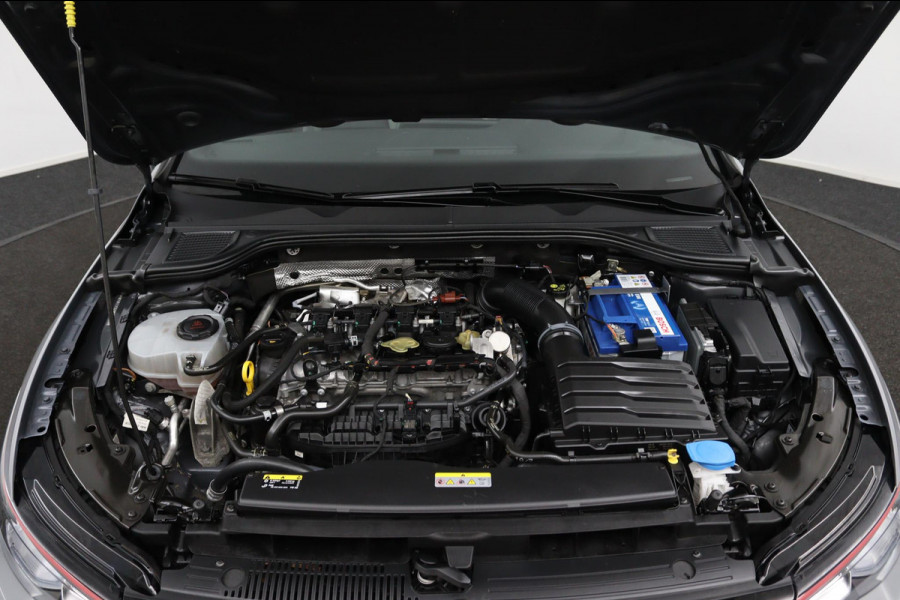 Volkswagen Golf GTI*PANO*LEDER*STOEL VENT.*H/K*ELEK.HAAK*ACC*CAM* Volkswagen Golf GTI*PANO*LEDER*STOEL VENT.*H/K*ELEK.HAAK*ACC*CAM*