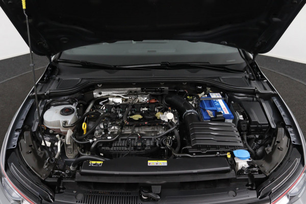 Volkswagen Golf GTI*PANO*LEDER*STOEL VENT.*H/K*ELEK.HAAK*ACC*CAM* Volkswagen Golf GTI*PANO*LEDER*STOEL VENT.*H/K*ELEK.HAAK*ACC*CAM*