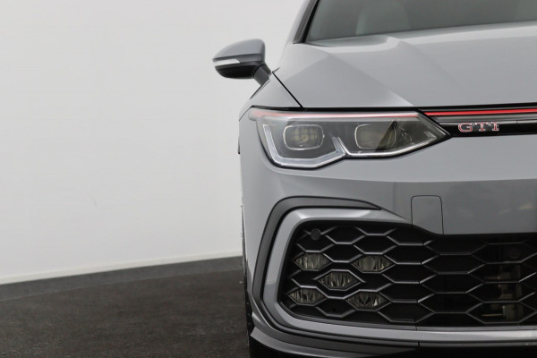 Volkswagen Golf GTI*PANO*LEDER*STOEL VENT.*H/K*ELEK.HAAK*ACC*CAM* Volkswagen Golf GTI*PANO*LEDER*STOEL VENT.*H/K*ELEK.HAAK*ACC*CAM*