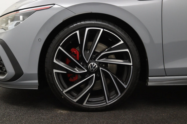 Volkswagen Golf GTI*PANO*LEDER*STOEL VENT.*H/K*ELEK.HAAK*ACC*CAM* Volkswagen Golf GTI*PANO*LEDER*STOEL VENT.*H/K*ELEK.HAAK*ACC*CAM*