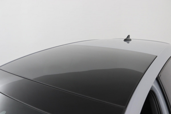 Volkswagen Golf GTI*PANO*LEDER*STOEL VENT.*H/K*ELEK.HAAK*ACC*CAM* Volkswagen Golf GTI*PANO*LEDER*STOEL VENT.*H/K*ELEK.HAAK*ACC*CAM*