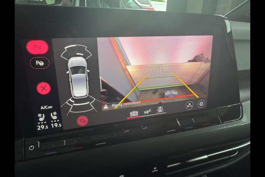 Volkswagen Golf GTI*PANO*LEDER*STOEL VENT.*H/K*ELEK.HAAK*ACC*CAM* Volkswagen Golf GTI*PANO*LEDER*STOEL VENT.*H/K*ELEK.HAAK*ACC*CAM*