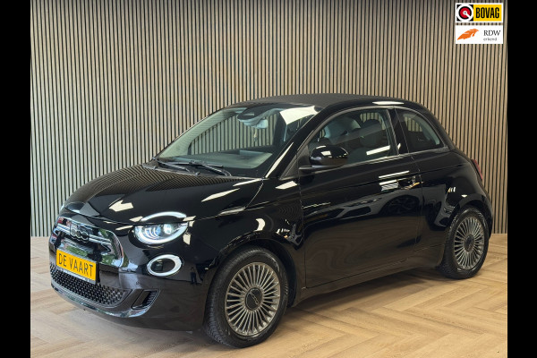 Fiat 500E C Icon 42kWh CAMERA NAVIGATIE APPLE CARPLAY STOELVERWARMING PDC AIRCO ADAPTIEVE CRUISE KEYLESS-GO