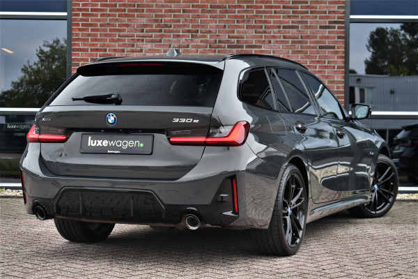 BMW 3 Serie Touring 330e xDrive M-Sport Pro LCI Dravitgrau Pano HUD el-zetels 19inch