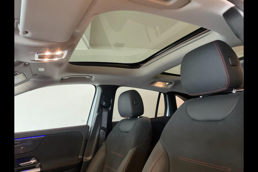 Mercedes-Benz GLA 250 e Business Line AUTOMAAT AIRCO NAVI CRUISE BLUETOOTH VELGEN PRIVACYGLAS NIEUWSTAAT