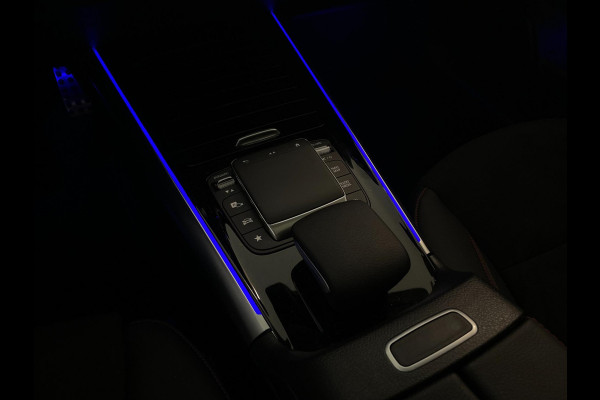 Mercedes-Benz GLA 250 e Business Line AUTOMAAT AIRCO NAVI CRUISE BLUETOOTH VELGEN PRIVACYGLAS NIEUWSTAAT